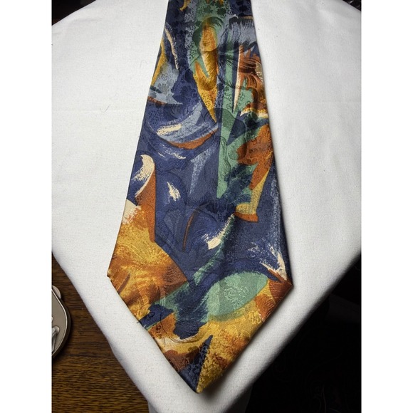 Nino Moretti Other - Nino Moretti 100% Silk‎ Abstract Print Handmade Italian Necktie